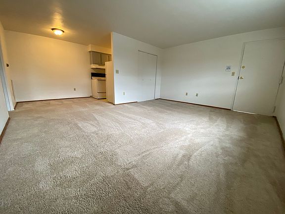 2nd image of 511 Freeport Rd APT 1