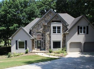 2940 Willow Green Ct, Roswell, GA 30076