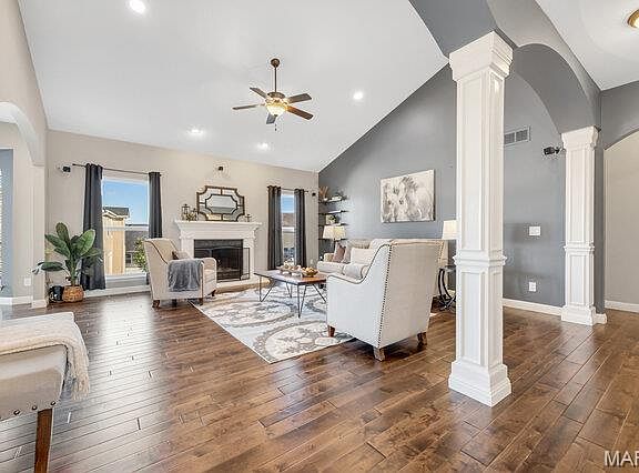 4th image of 6026 Blake Thomas Dr