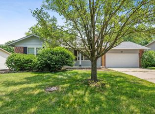 21 Crescent Hills Dr, Saint Peters, MO
