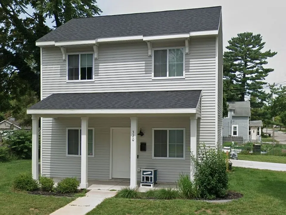 320 Mason Ave