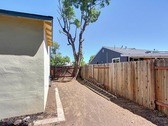 5th image of 2535 Cambon Way