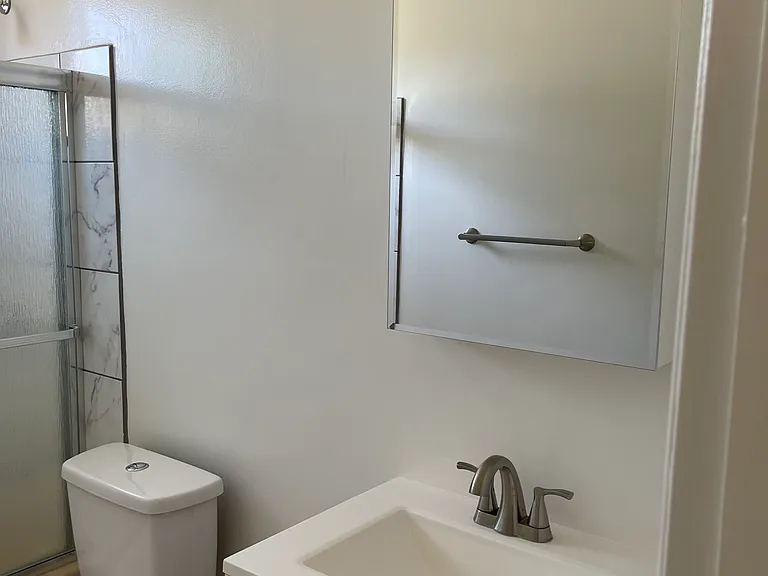 777 E Villa St — Photo 3