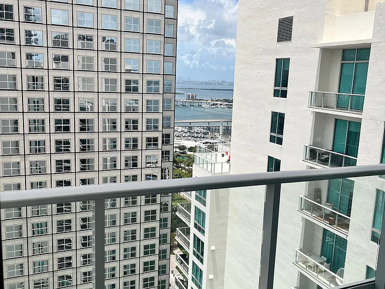 300 S Biscayne Blvd #4003 — Photo 30