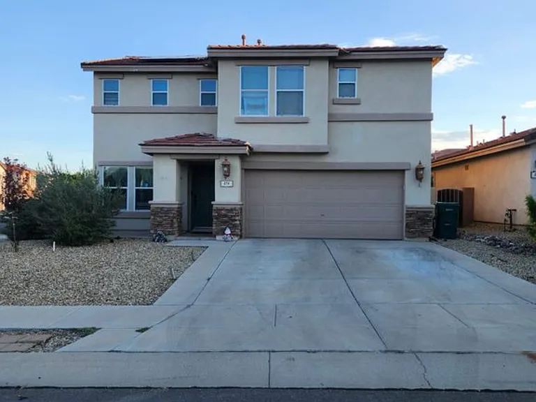 276 E Monterey Cypress St — Photo 2
