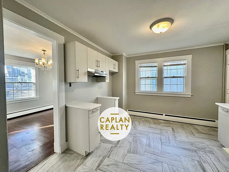 35 Glen Rd — Photo 10