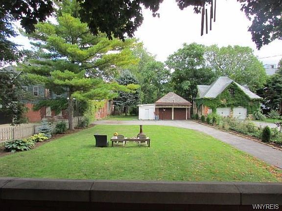 2nd image of 455 Linwood Ave #1