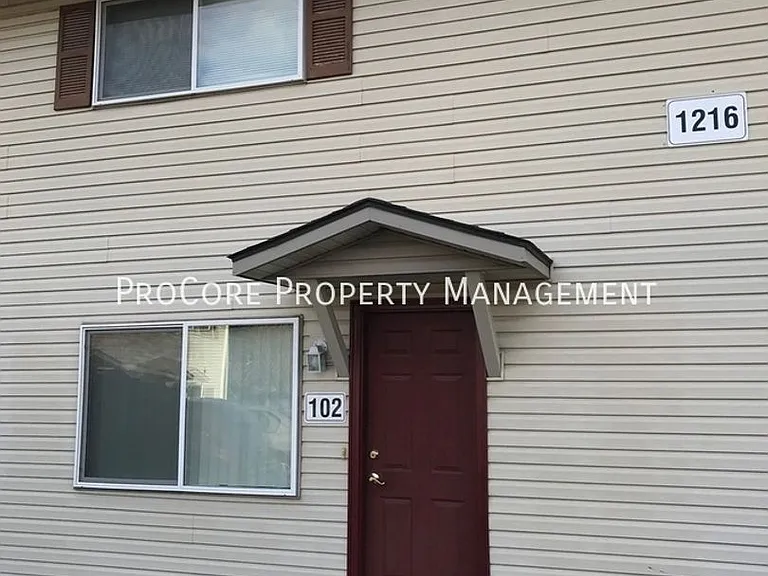 1216 S Juniper St — Photo 20