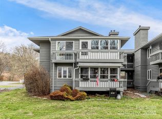33 Southern Fairway Ct APT A2, Etowah, NC 28729