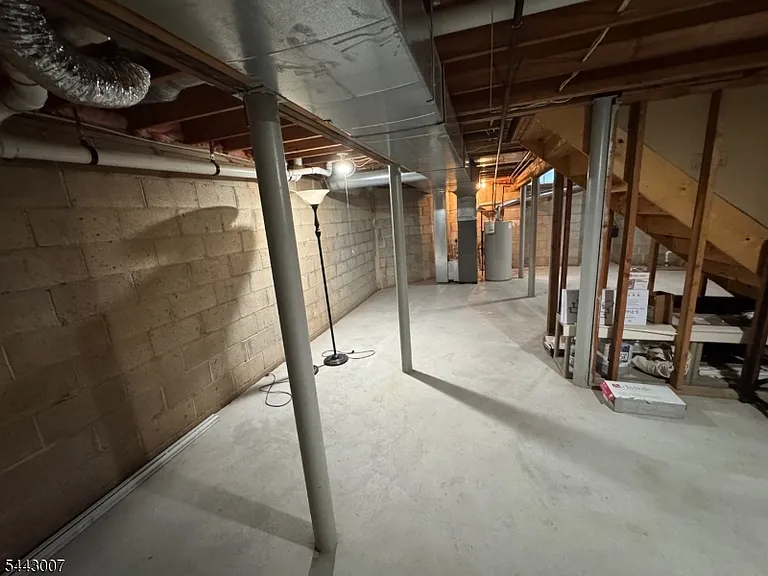3811 Bloomingdale Dr — Photo 24
