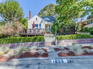 1935 Charnelton St, Eugene, OR 97405