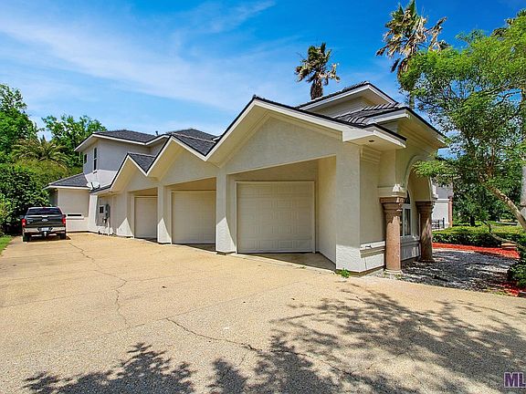 3rd image of 40172 River Winds Ct