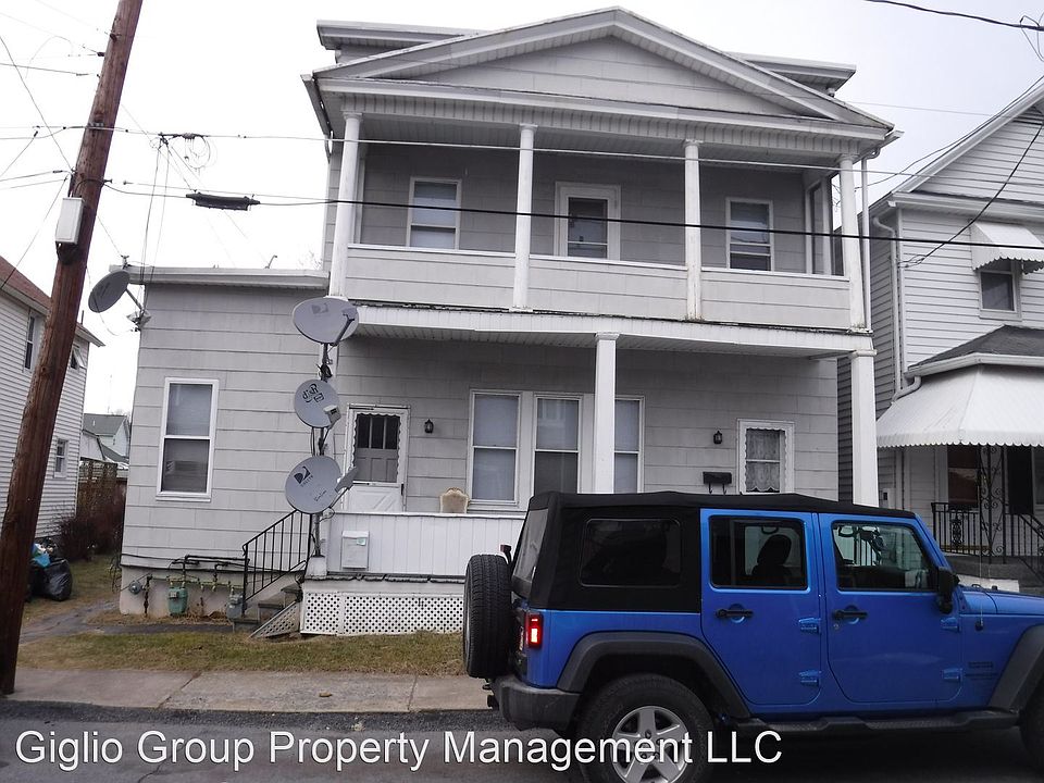 1st image of 208 Olyphant Ct APT B
