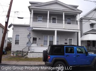 208 Olyphant Ct APT B, Olyphant, PA 18447