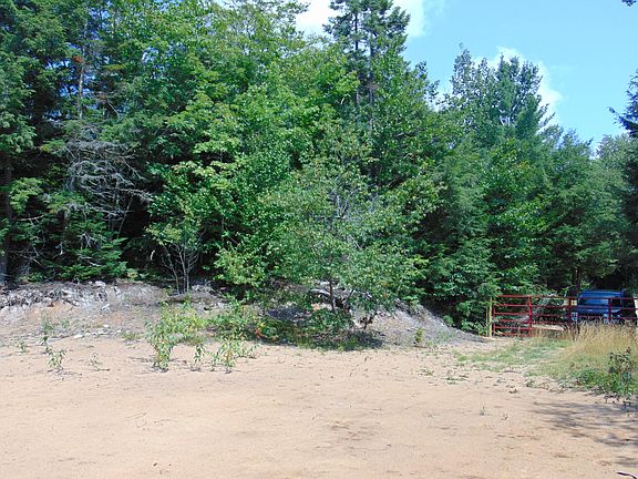3rd image of 22805 Nelson Trl