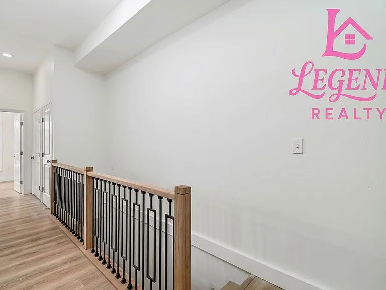 4138 Iowa Ave — Photo 14