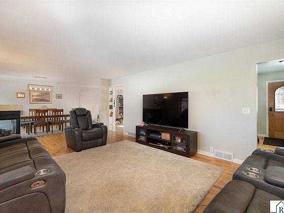 2nd image of 232 W Skyline Ct