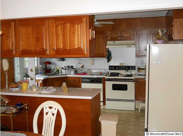 2nd image of 349 Dorchester Drive #B