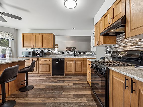5th image of 3661 Chadwick Ln