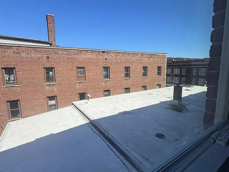 5 School St — Photo 7
