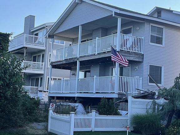 4013 Rear of Property