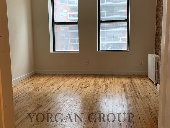 2nd image of 772 Amsterdam Ave #3A