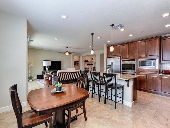 4th image of 1644 Winne Dr