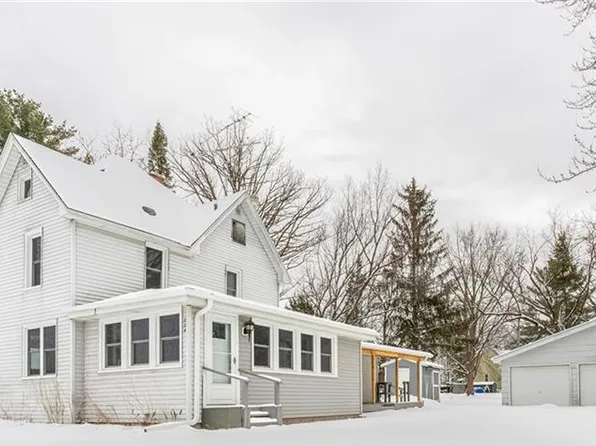 334 E 2nd Avenue, Stanley, WI 54768