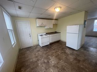 125 Wade St APT 3C, Fall River, MA 02721