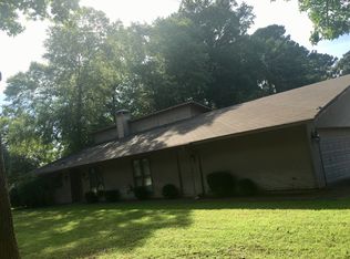 1128 Arnold Palmer Dr, Maumelle, AR 72113