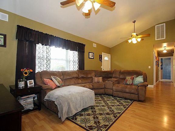 4th image of 1540 3rd Ave