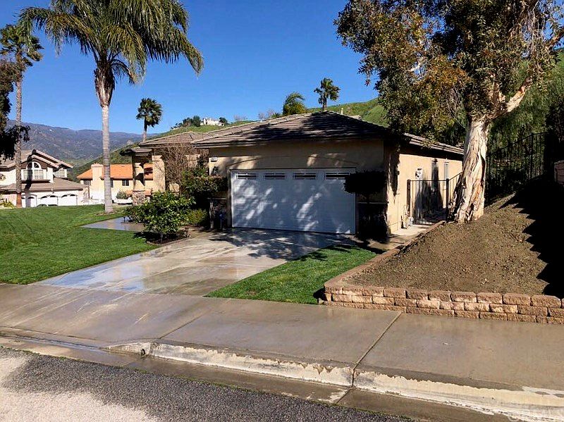 1st image of 3671 N Shandin Dr