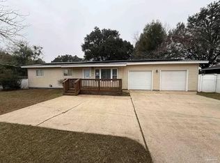 4175 Bell Ln, Pace, FL 32571