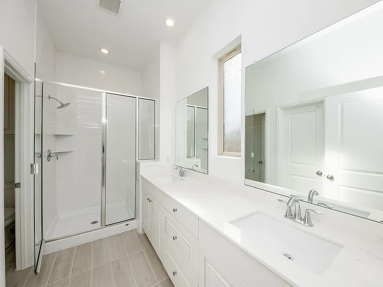 27035 Flower Isle Ln — Photo 17