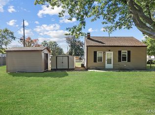 1922 E C St, Belleville, IL 62221