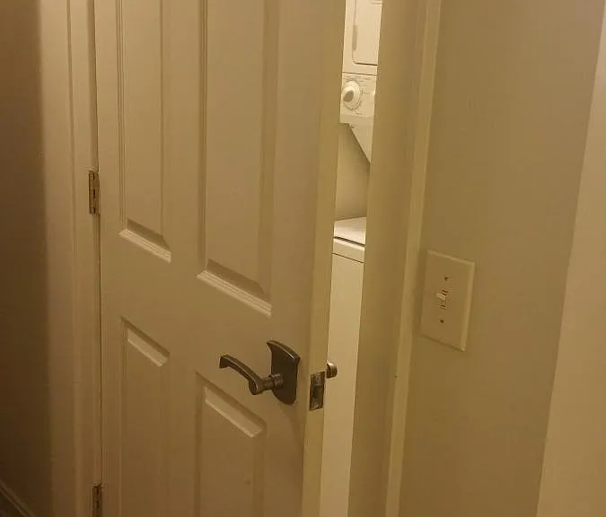 913 Prestwood Dr #E — Photo 13