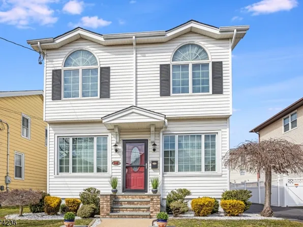 602 10Th St, Carlstadt Boro, NJ 07072