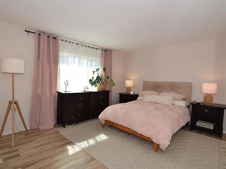 18550 Hatteras St #73 — Photo 20