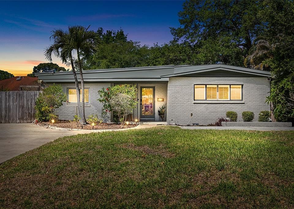 1st image of 4303 S CAMERON AVENUE