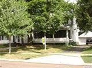 5247 Oakmont Dr, Lyndhurst, OH