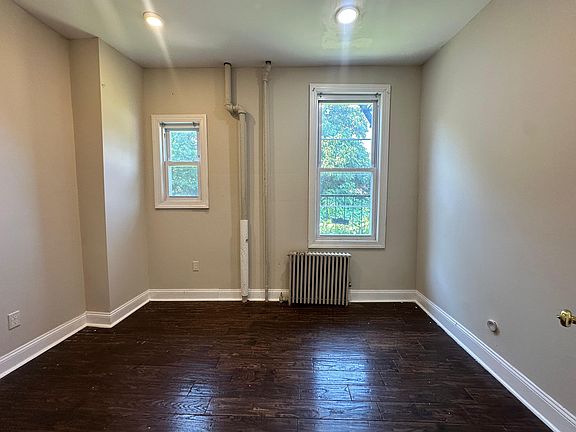 3rd image of 23 Seidler St #27E