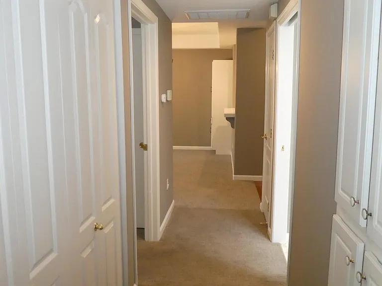 1951 Ofarrell St #100 — Photo 27