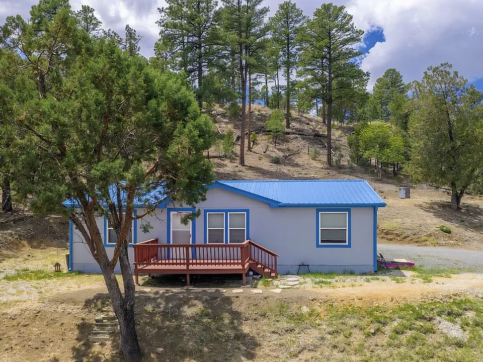 111 Honeydew Ln