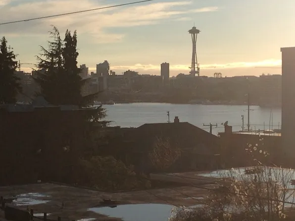 2215 Eastlake Ave E APT 110, Seattle, WA 98102