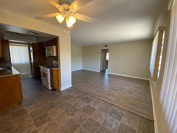 3rd image of 536 N Mariposa St #D
