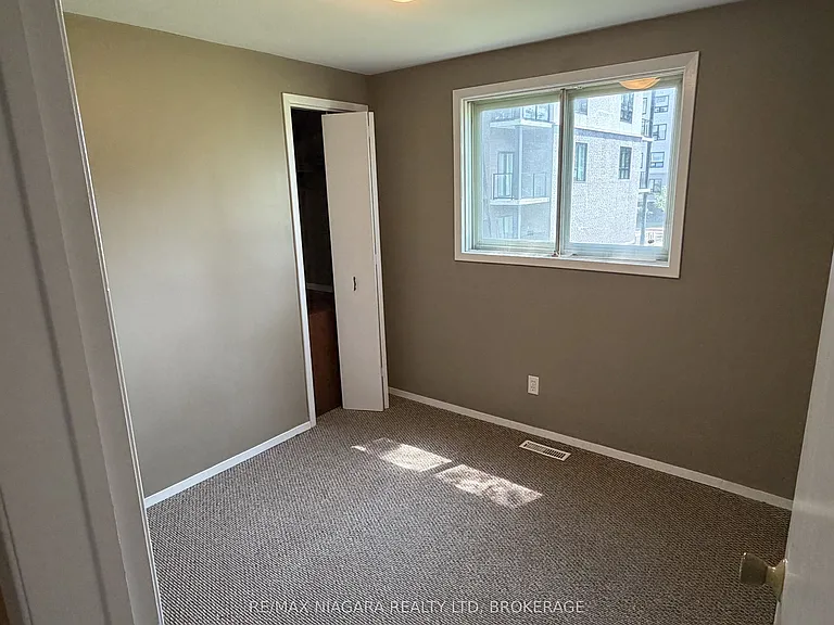 21 Woodlawn Rd #4 — Photo 8