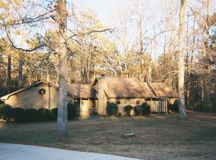 5088 Rocky Hill Dr, Lilburn, GA 30047