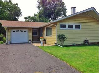 119 Pecos Cir, Carpentersville, IL 60110