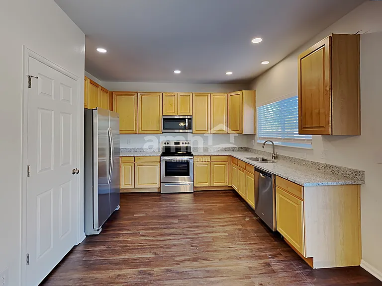4990 Hawk Meadow Dr — Photo 3