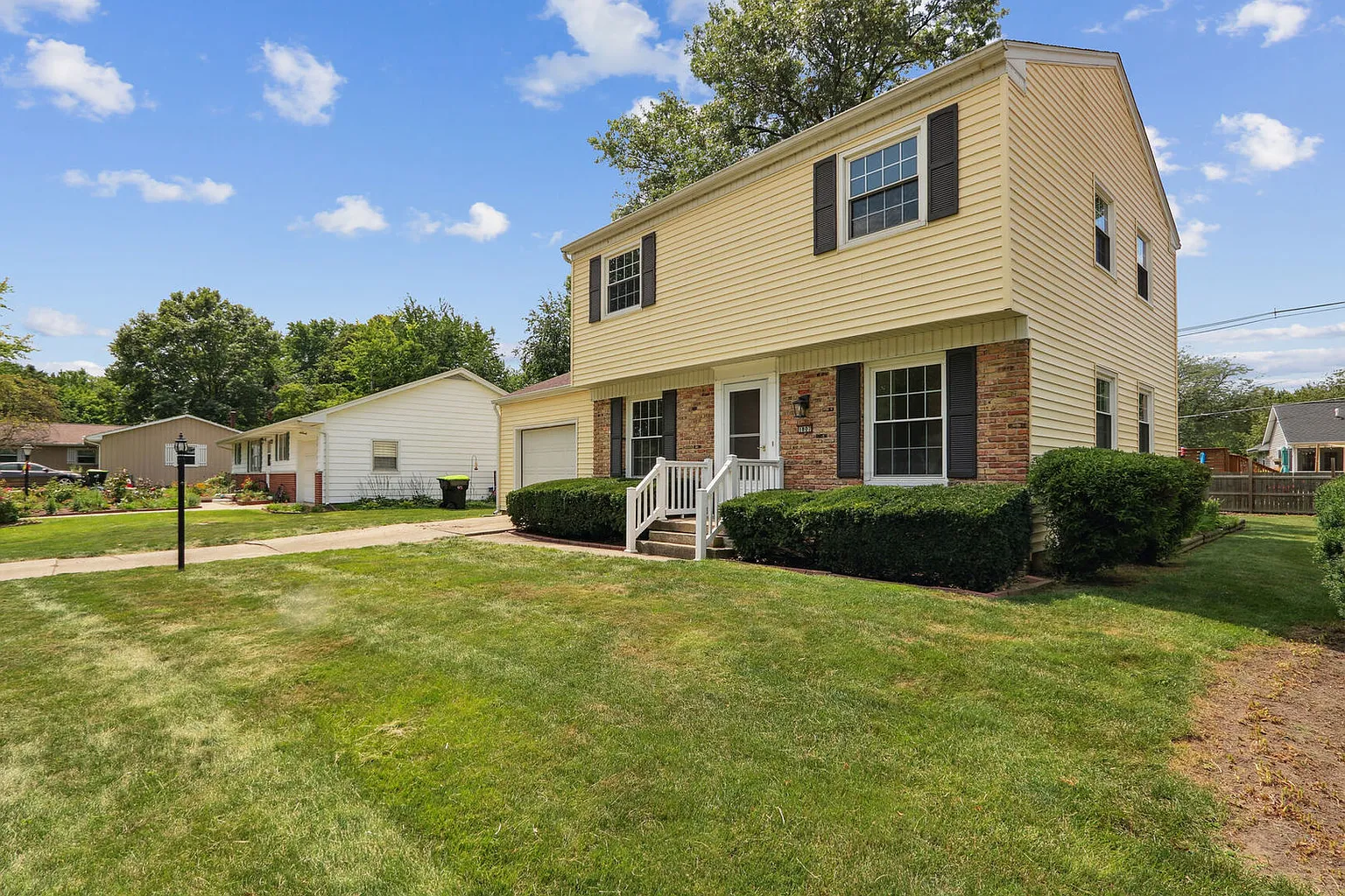 1807 Rebecca Dr photo 1